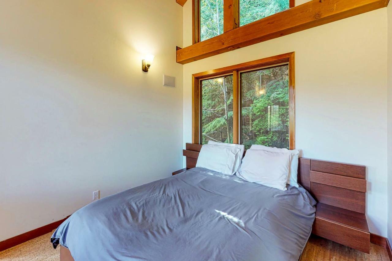Villa Woodland Hideaway In The Hills à Lake Stevens Extérieur photo